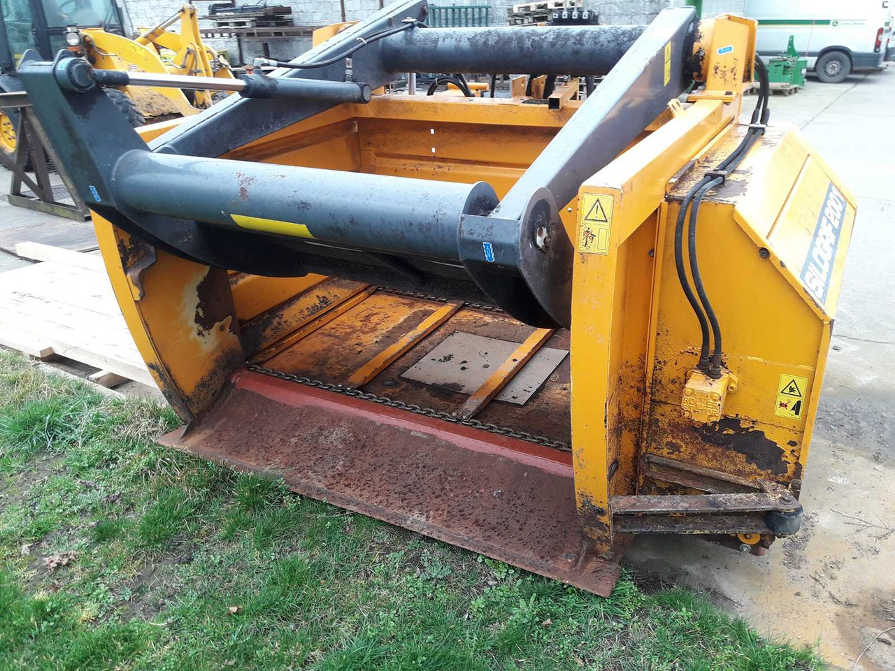 Lucas BG - Trang thiết bị gia súc: hình 4 Lucas BG - Trang thiết bị gia súc: hình 4