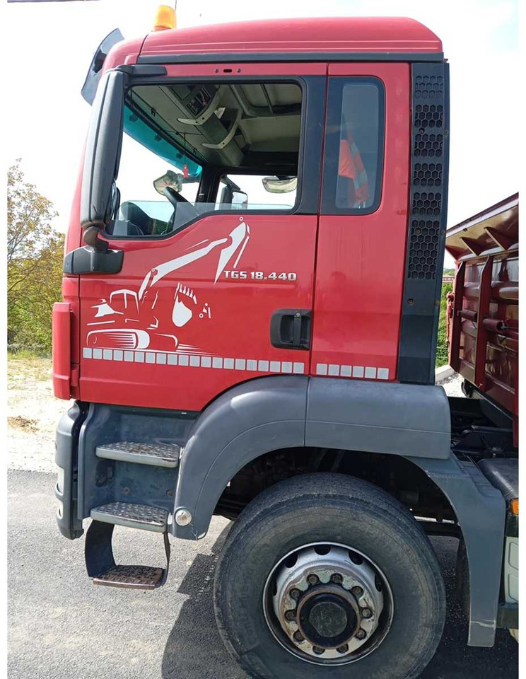 MAN TGS 18.440 - Xe ben đổ: hình 5 MAN TGS 18.440 - Xe ben đổ: hình 5
