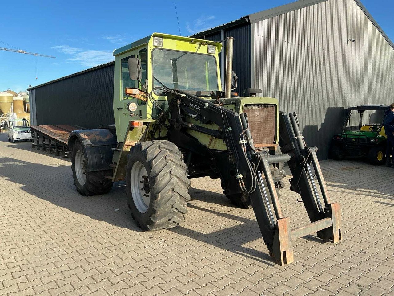 MERCEDES-BENZ MB TRAC 1000 TURBO ALL-WHEEL DRIVE AGRICULTURAL TRACTOR - Máy cày: hình 4 MERCEDES-BENZ MB TRAC 1000 TURBO ALL-WHEEL DRIVE AGRICULTURAL TRACTOR - Máy cày: hình 4