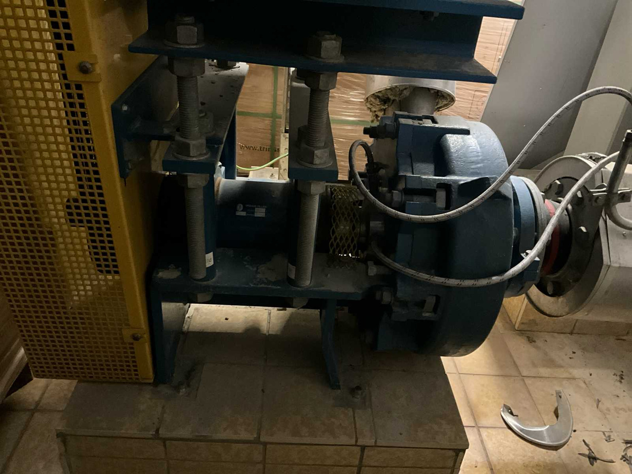METSO HM150 MHC-S C5 - Trang thiết bị bón phân: hình 4 METSO HM150 MHC-S C5 - Trang thiết bị bón phân: hình 4