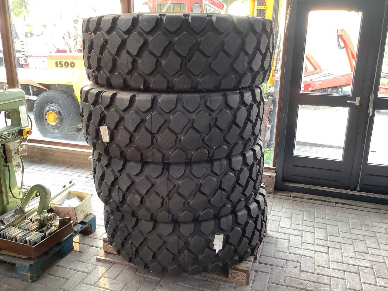 MTP WB02 - Lốp và vành cho Máy cày: hình 1 MTP WB02 - Lốp và vành cho Máy cày: hình 1
