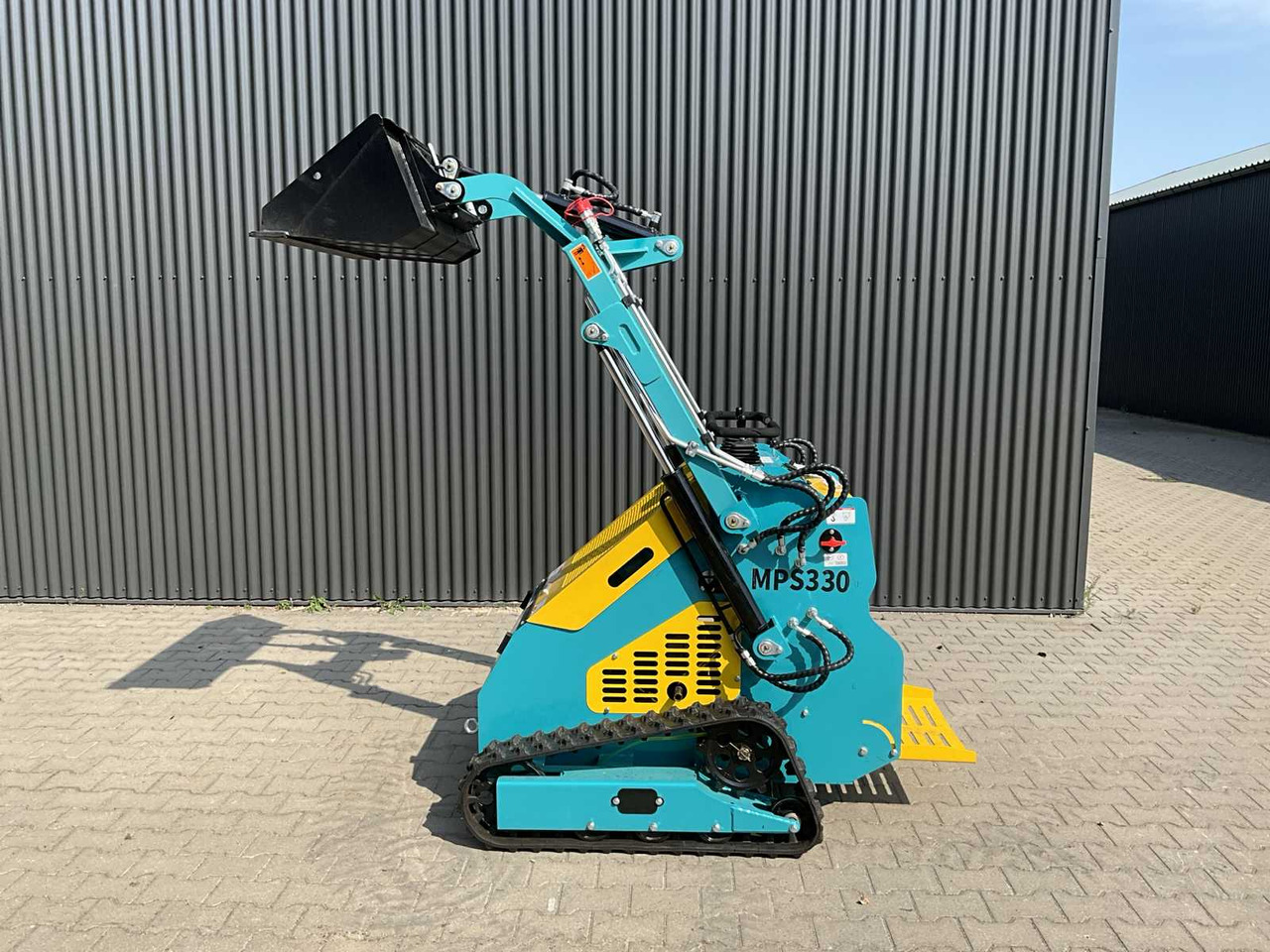 Mach Pro MP-S330 - Máy xúc lật đa năng: hình 1 Mach Pro MP-S330 - Máy xúc lật đa năng: hình 1