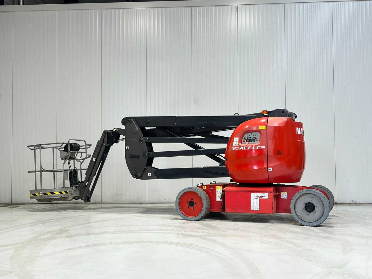 Manitou 150AETJ - Nền bục trên không: hình 2 Manitou 150AETJ - Nền bục trên không: hình 2