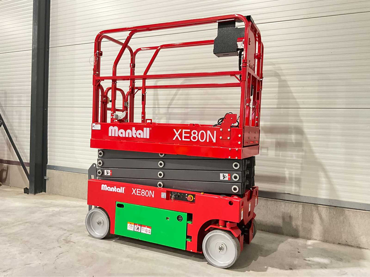 Mantall XE80N - Nền bục trên không: hình 3 Mantall XE80N - Nền bục trên không: hình 3