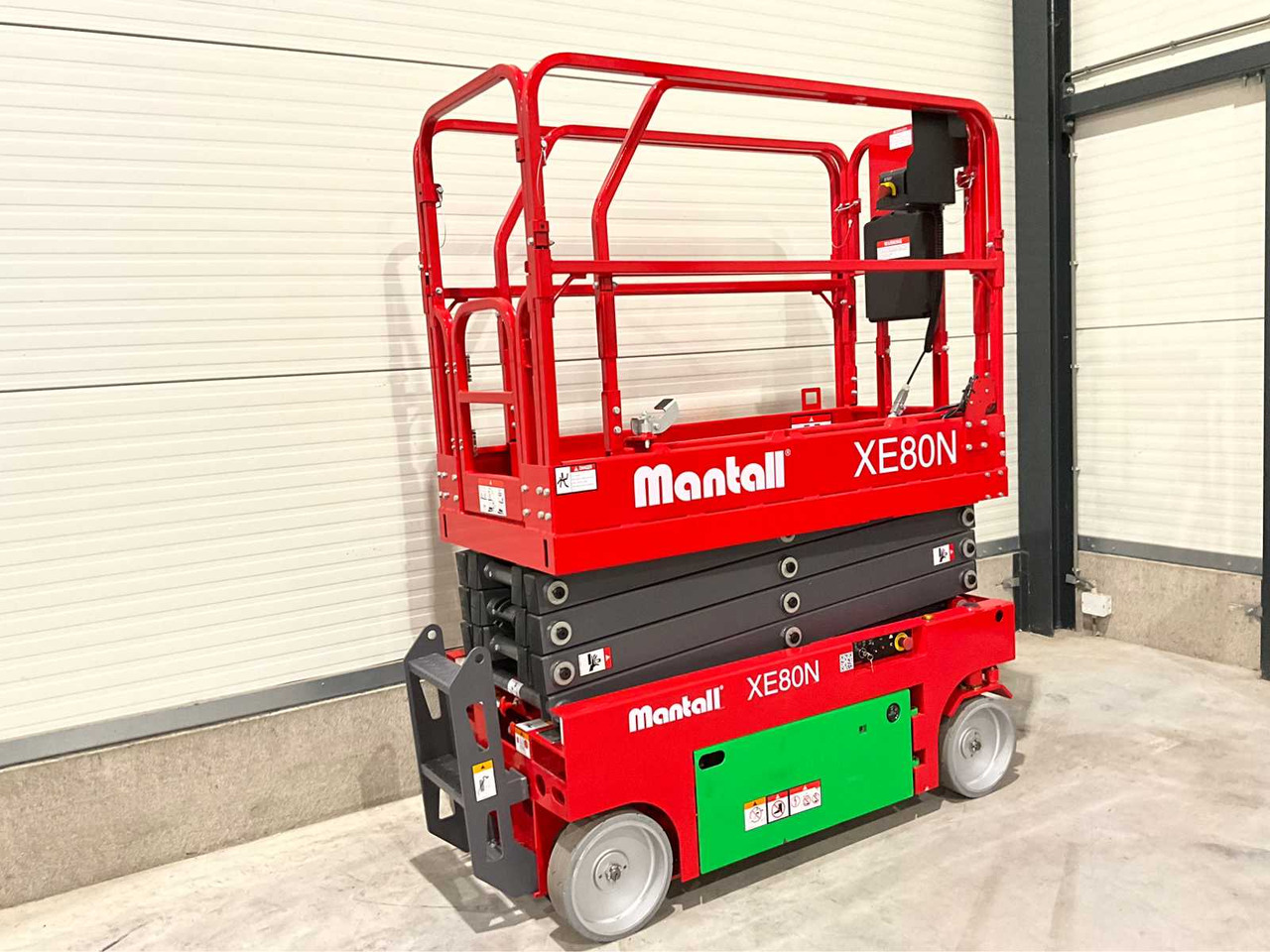 Mantall XE80N - Nền bục trên không: hình 1 Mantall XE80N - Nền bục trên không: hình 1