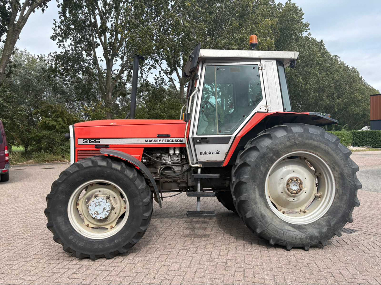 Massey Ferguson 3125 - Máy cày: hình 3 Massey Ferguson 3125 - Máy cày: hình 3