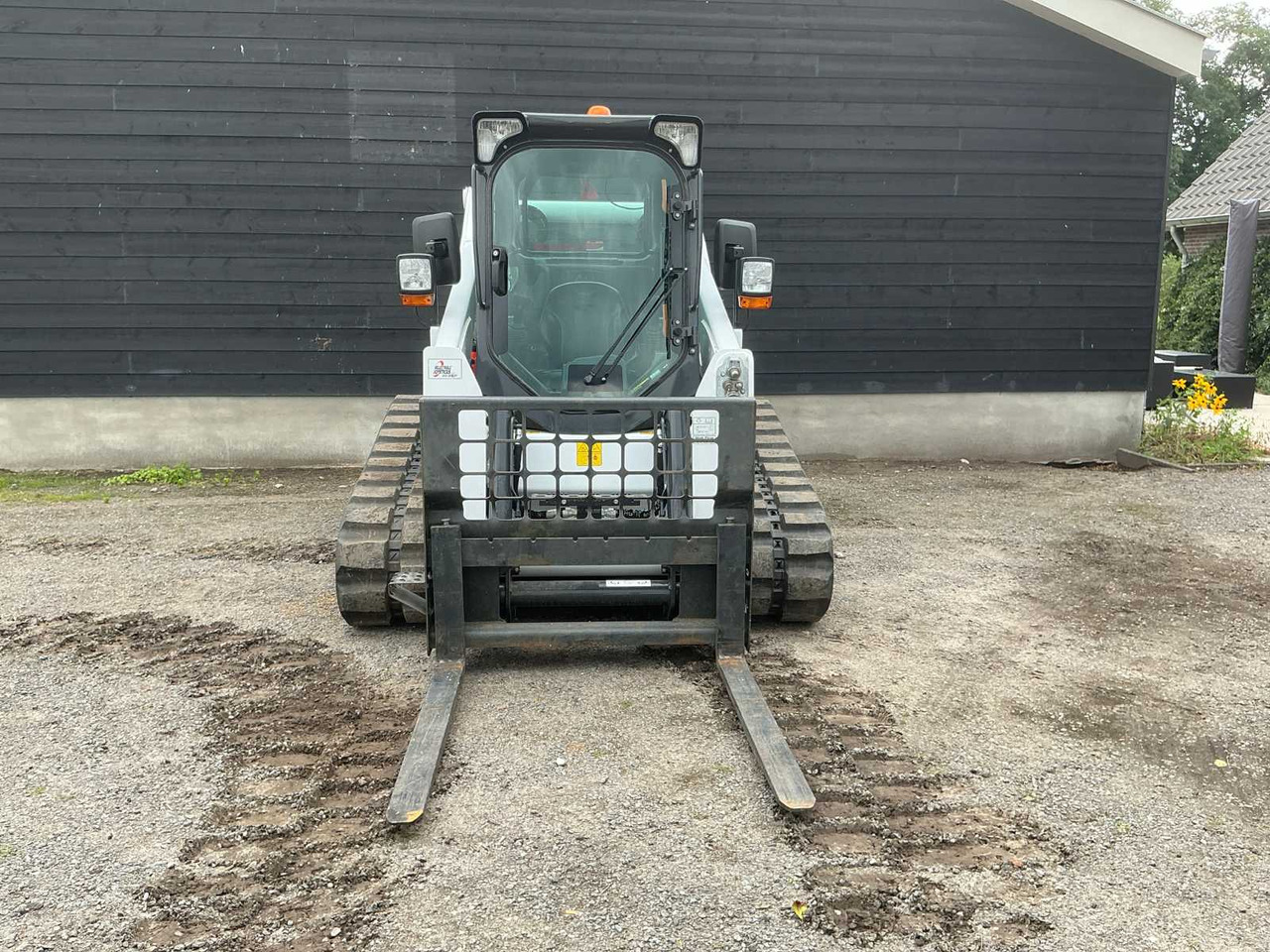 Bobcat T650 - Máy móc nông nghiệp: hình 3 Bobcat T650 - Máy móc nông nghiệp: hình 3