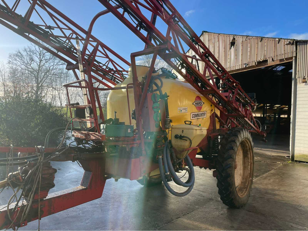 Hardi Commander 4000 - Máy móc nông nghiệp: hình 1 Hardi Commander 4000 - Máy móc nông nghiệp: hình 1