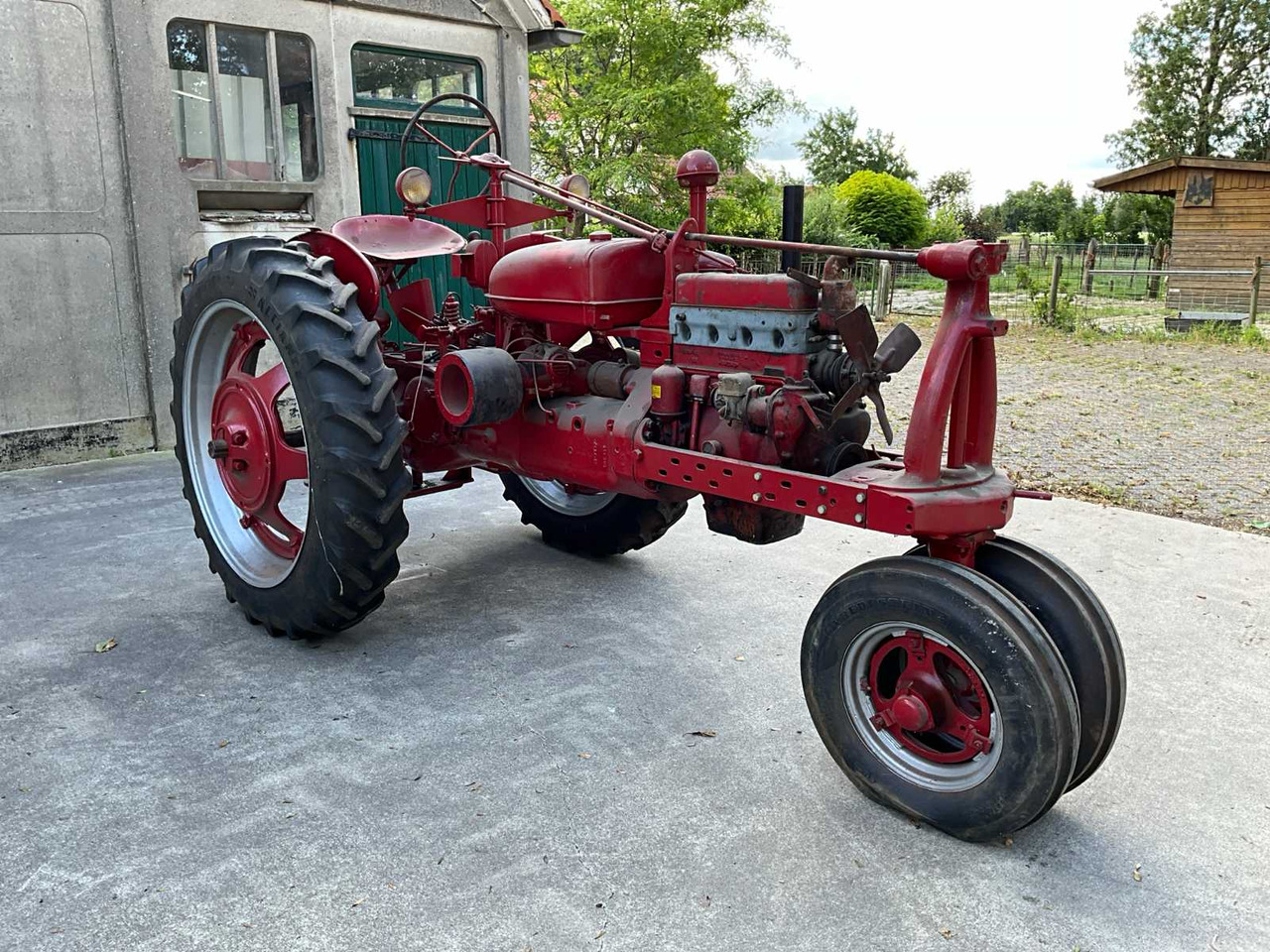 McCormick Benzine - Máy cày: hình 2 McCormick Benzine - Máy cày: hình 2