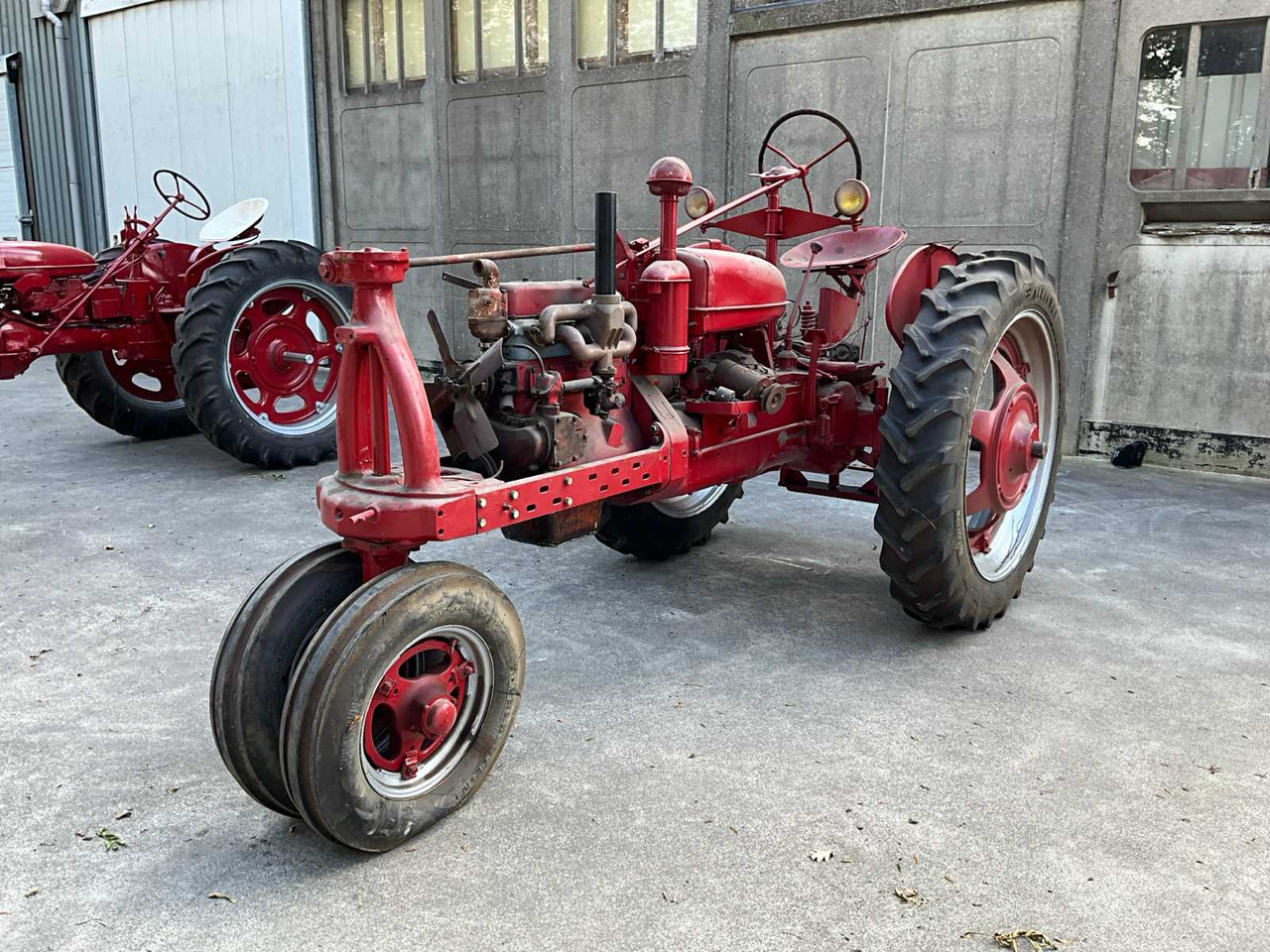 McCormick Benzine - Máy cày: hình 1 McCormick Benzine - Máy cày: hình 1