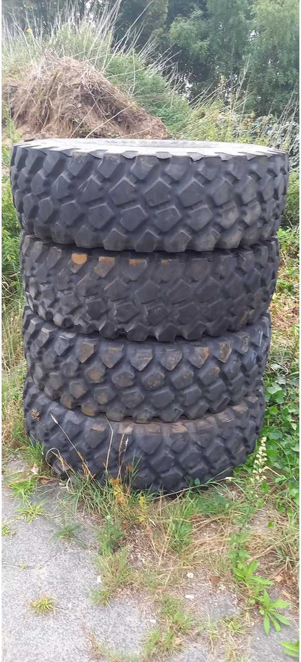 Michelin 14.00 R 20 XZL - Lốp và vành cho Máy cày: hình 2 Michelin 14.00 R 20 XZL - Lốp và vành cho Máy cày: hình 2