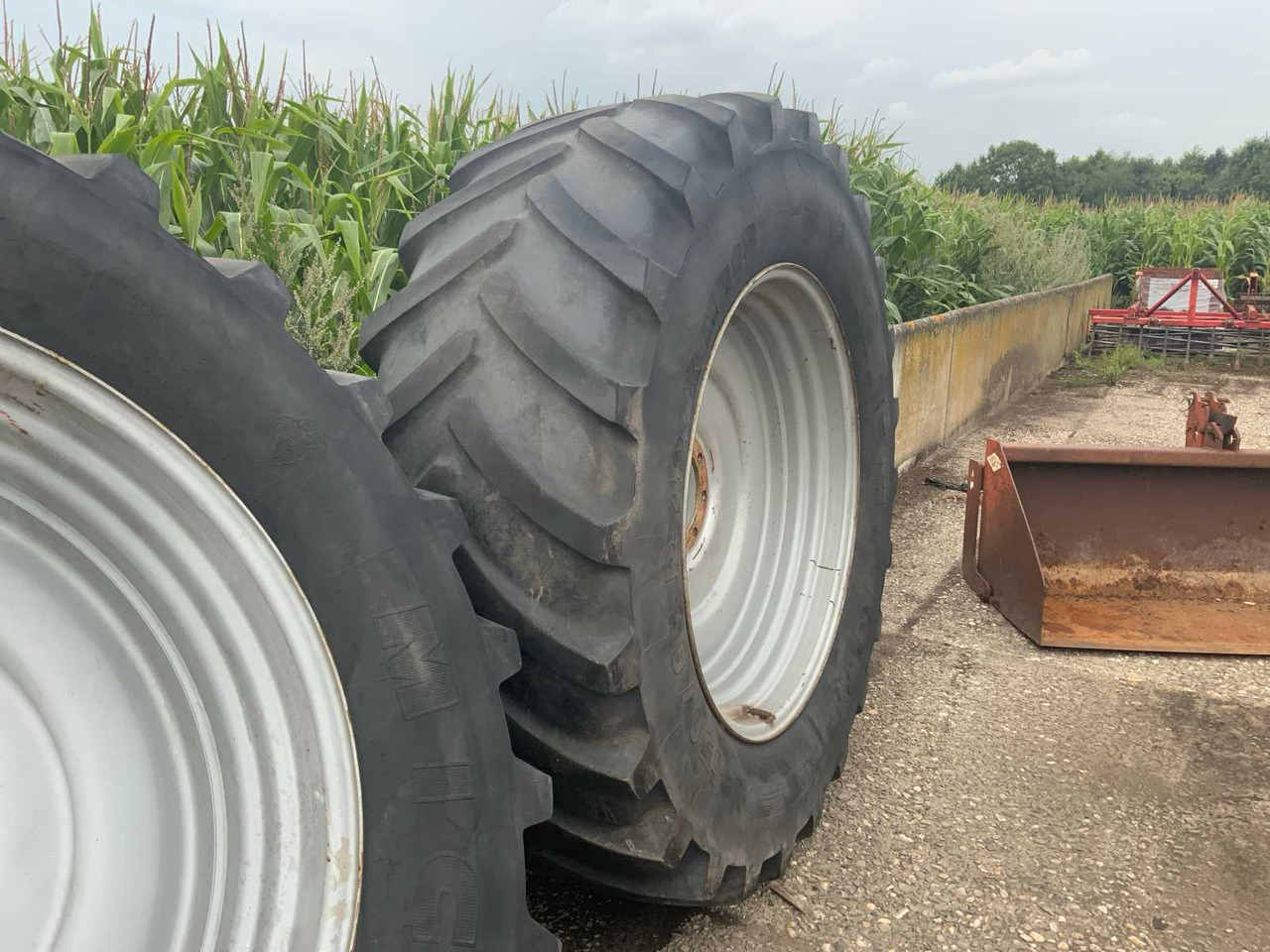 Michelin XM108 - Lốp và vành cho Máy cày: hình 5 Michelin XM108 - Lốp và vành cho Máy cày: hình 5