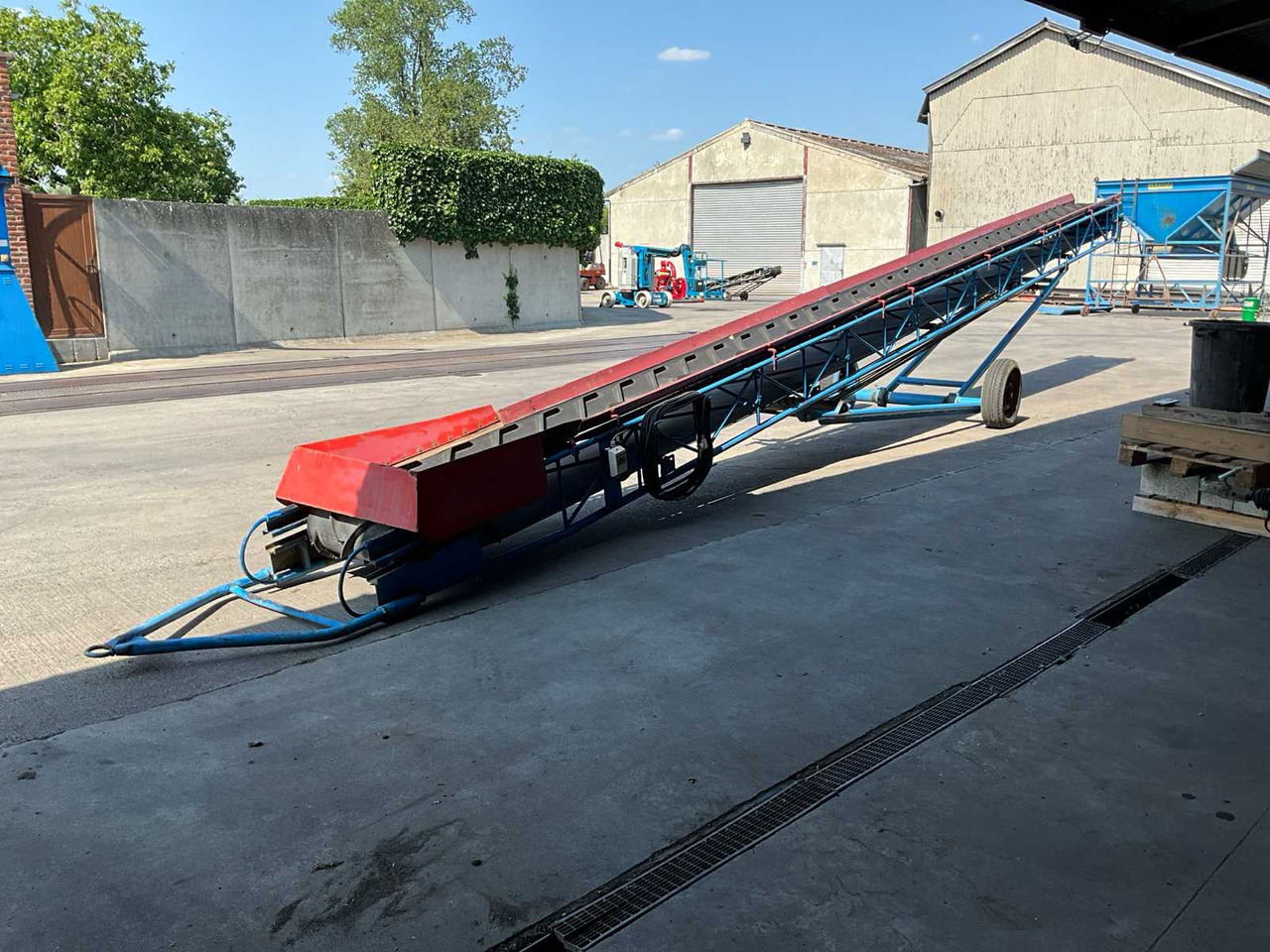 Mobile conveyor belt - toggle clamp - Băng chuyền: hình 2 Mobile conveyor belt - toggle clamp - Băng chuyền: hình 2