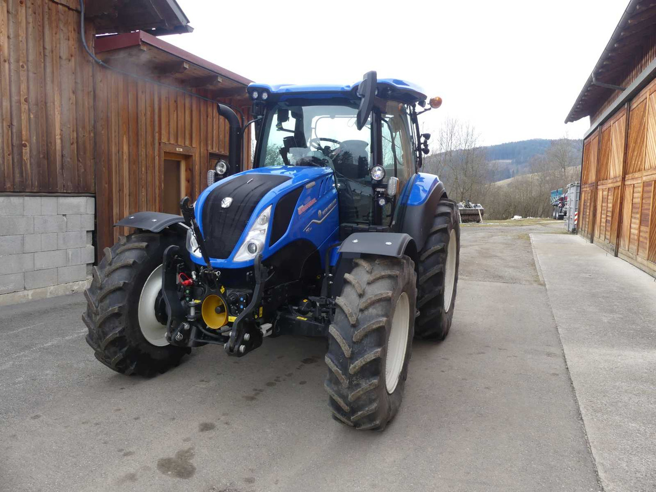 NEW HOLLAND T5.110 DC - Máy cày: hình 2 NEW HOLLAND T5.110 DC - Máy cày: hình 2
