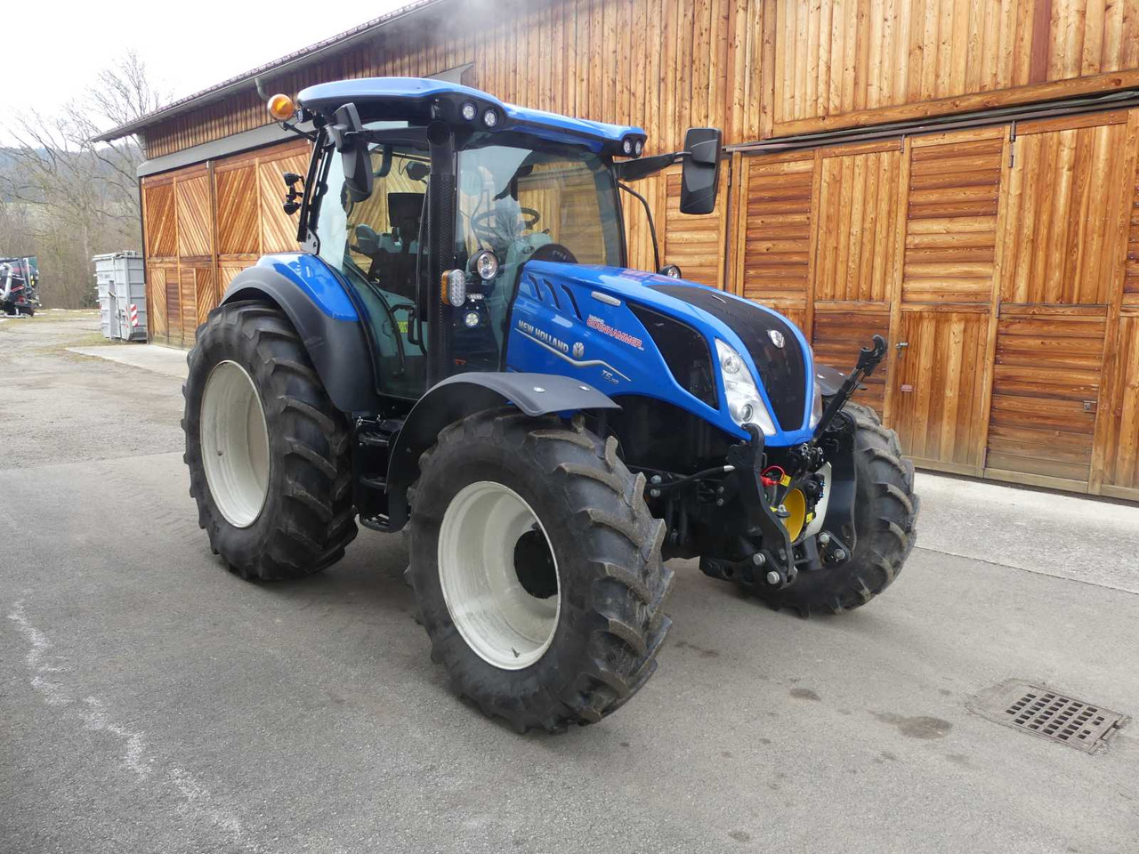 NEW HOLLAND T5.110 DC - Máy cày: hình 5 NEW HOLLAND T5.110 DC - Máy cày: hình 5