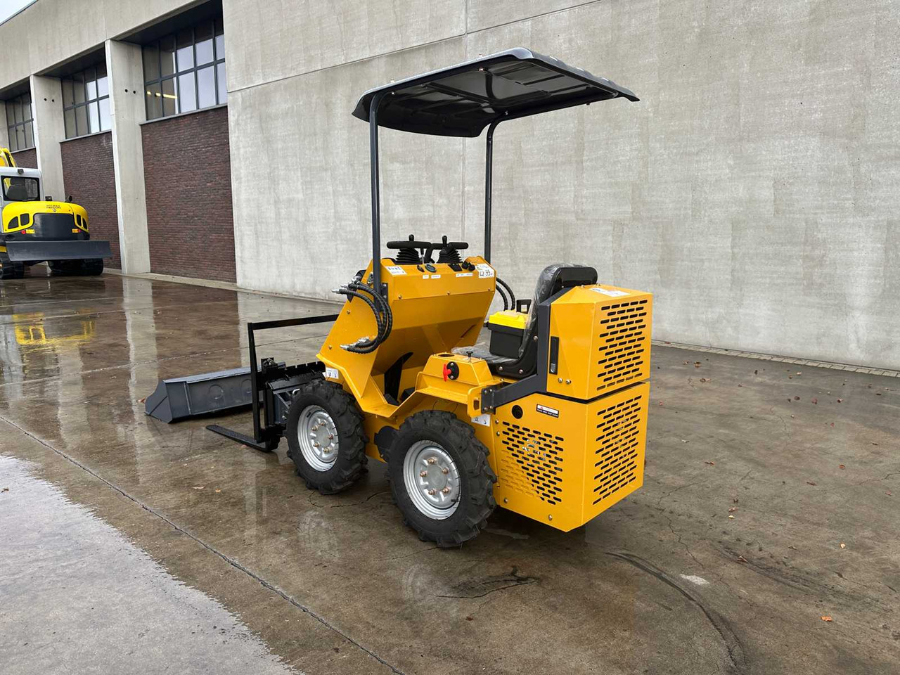 Máy xúc lật bánh lốp NEWRICK - 2025 - SL360 - SKID STEER LOADER: hình 7 Máy xúc lật bánh lốp NEWRICK - 2025 - SL360 - SKID STEER LOADER: hình 7