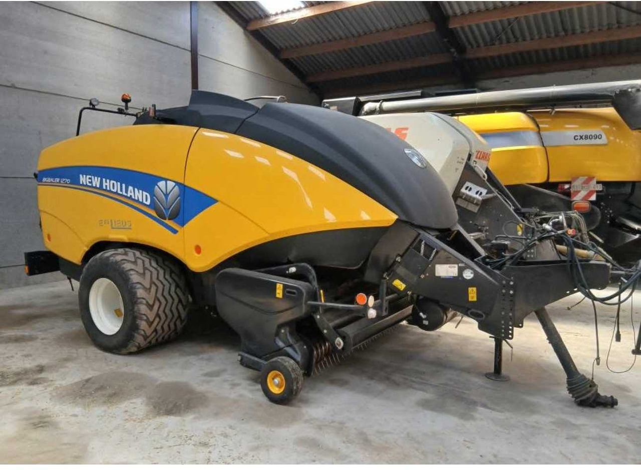 New Holland BB1270 - Máy đóng kiện vuông: hình 1 New Holland BB1270 - Máy đóng kiện vuông: hình 1
