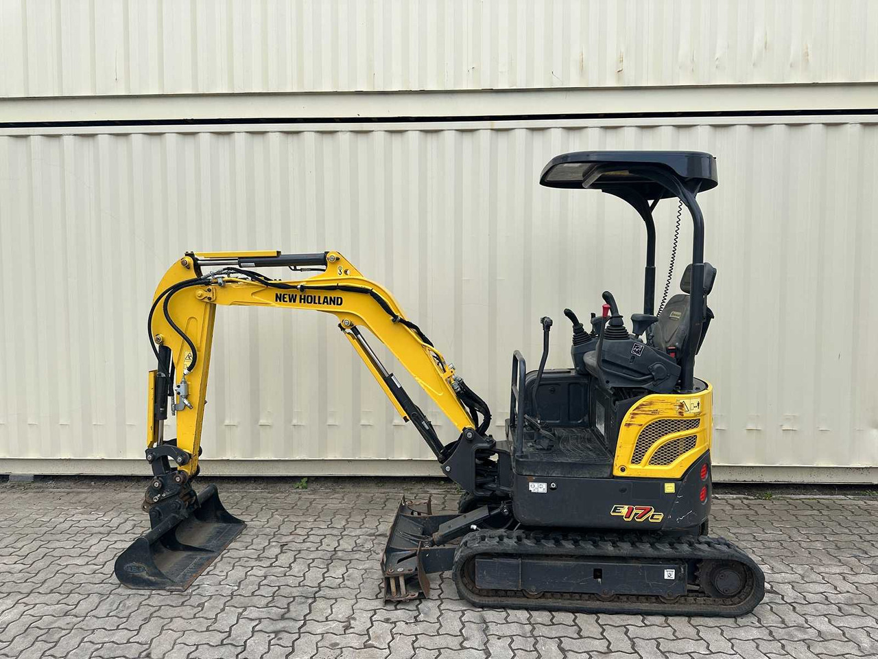 New Holland E17C - Máy xúc mini: hình 2 New Holland E17C - Máy xúc mini: hình 2