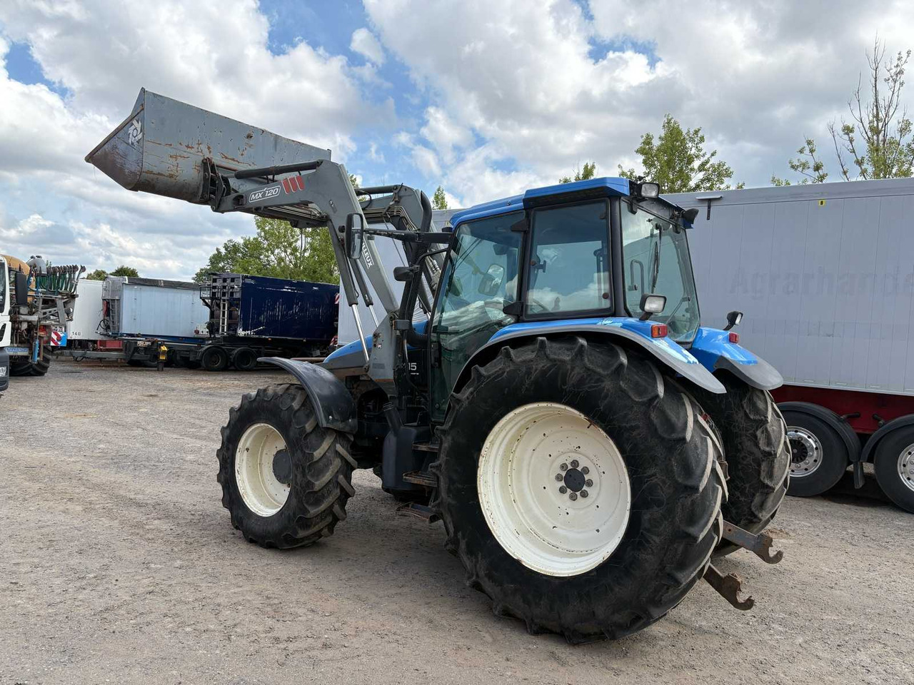 New Holland TM115 mit Frontlader - Máy cày: hình 3 New Holland TM115 mit Frontlader - Máy cày: hình 3