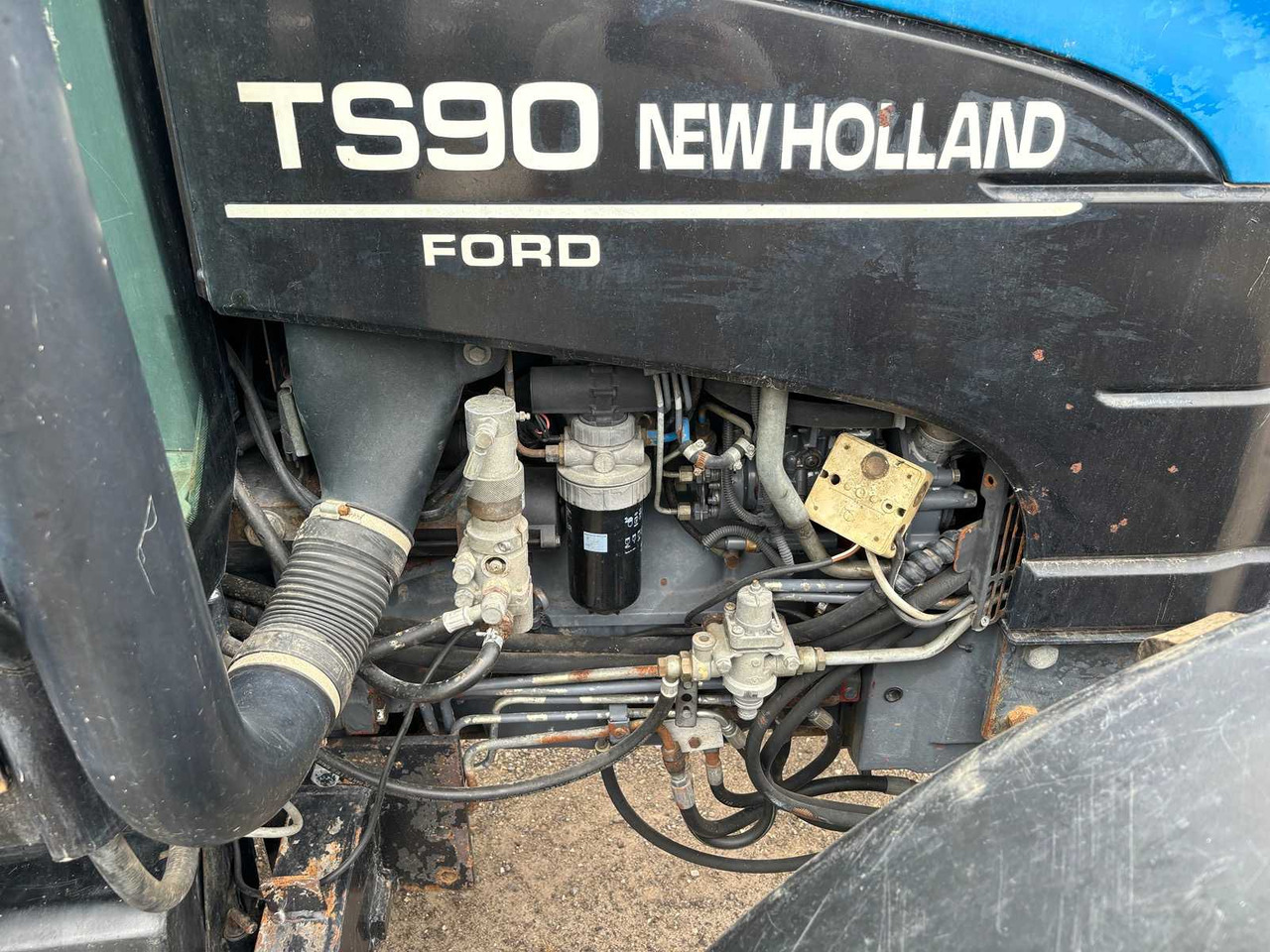 Máy cày New Holland ts90: hình 19