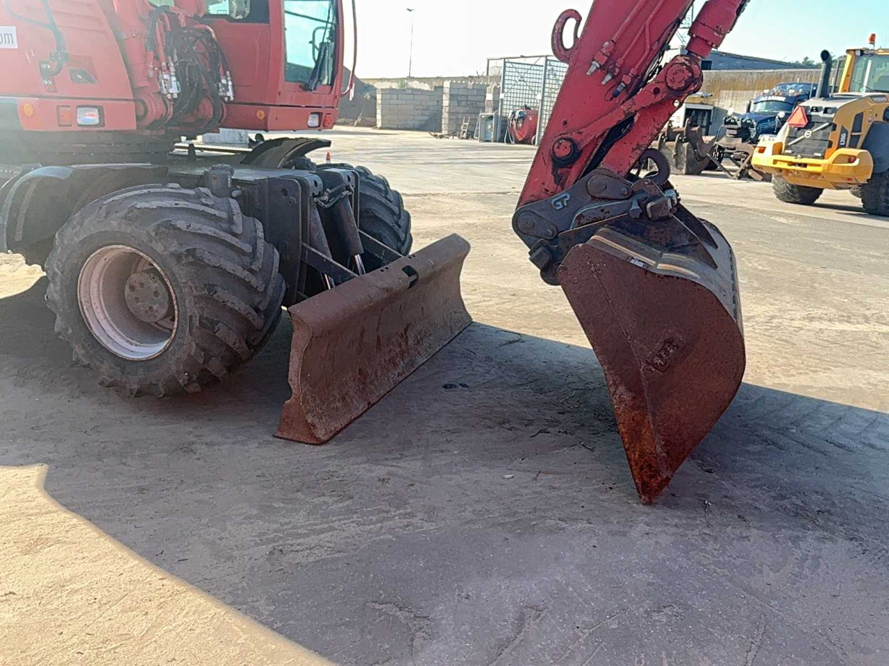 New holland MH 5.6 - Máy xúc bánh lốp: hình 4 New holland MH 5.6 - Máy xúc bánh lốp: hình 4