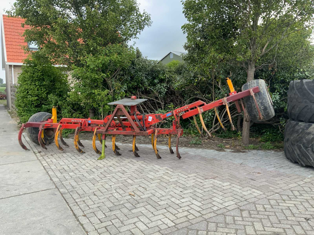 Peecon - Máy trồng trọt: hình 1 Peecon - Máy trồng trọt: hình 1