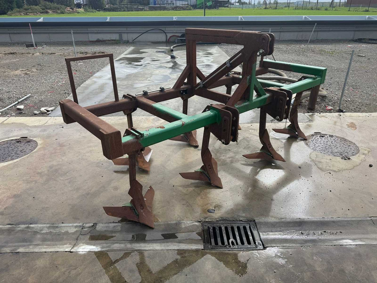 Plough - Máy trồng trọt: hình 2 Plough - Máy trồng trọt: hình 2