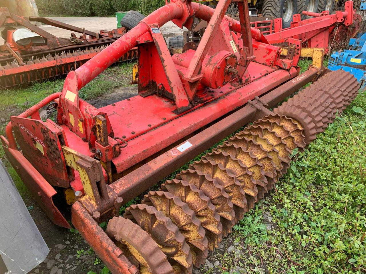 Pottinger  - Dàn xới lưỡi đứng: hình 1 Pottinger  - Dàn xới lưỡi đứng: hình 1