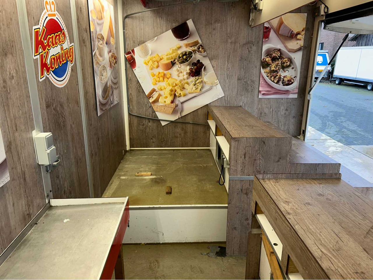 1998 BARENTS BL 3500 3DSZ SALES TRUCK TRAILER - Rơ moóc: hình 3 1998 BARENTS BL 3500 3DSZ SALES TRUCK TRAILER - Rơ moóc: hình 3