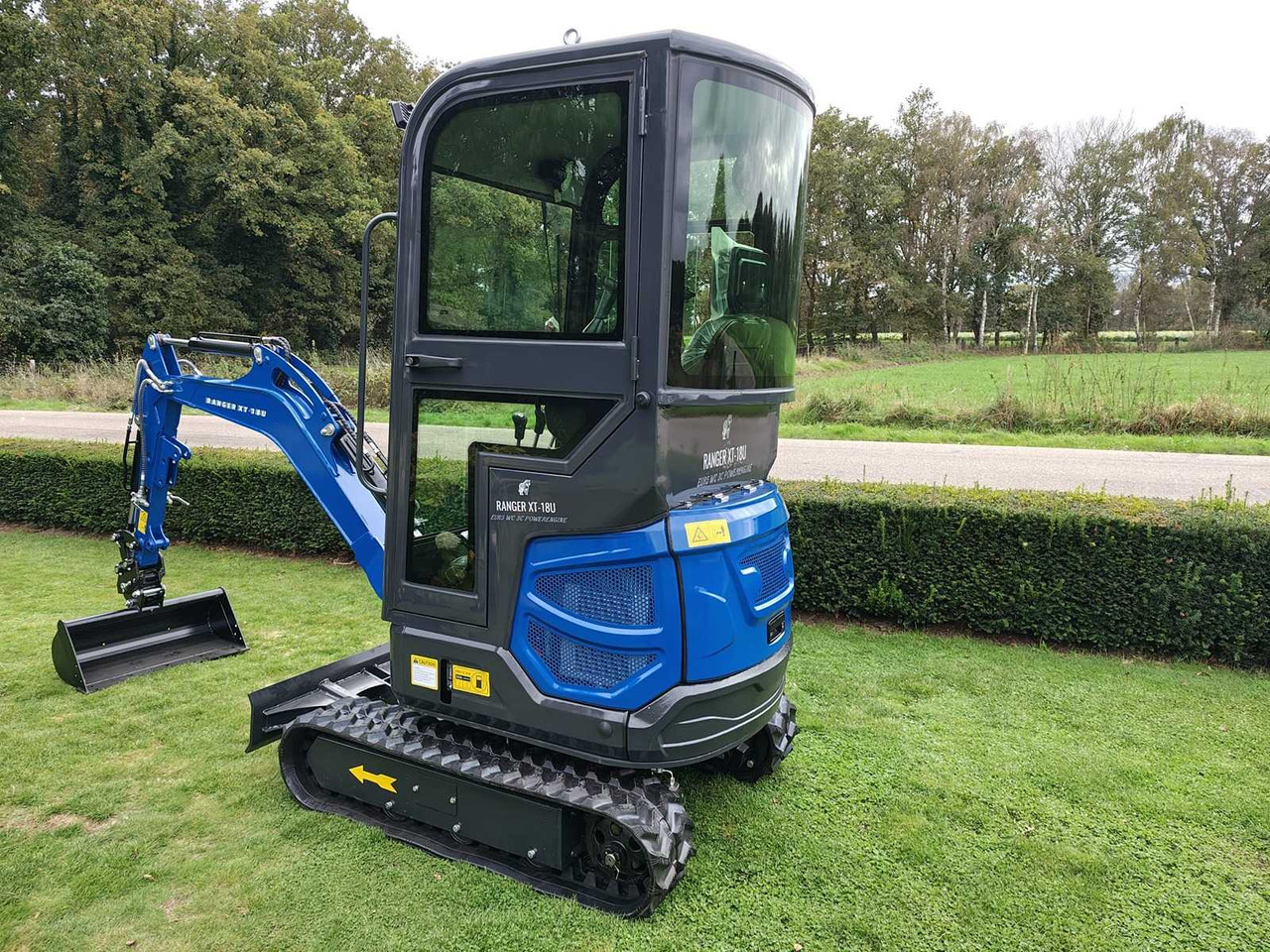Ranger XT-18U - Máy xúc mini: hình 3 Ranger XT-18U - Máy xúc mini: hình 3
