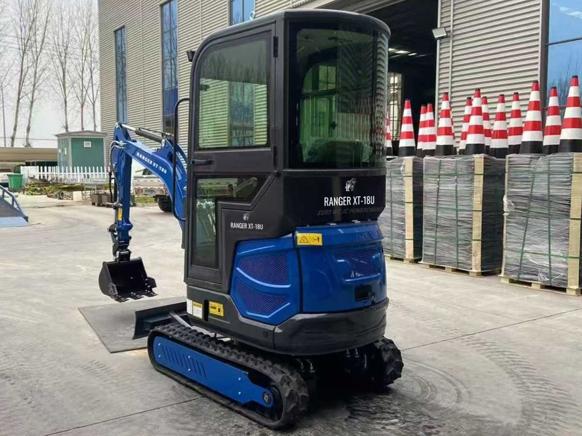 Ranger XT-18U - Máy xúc mini: hình 3 Ranger XT-18U - Máy xúc mini: hình 3