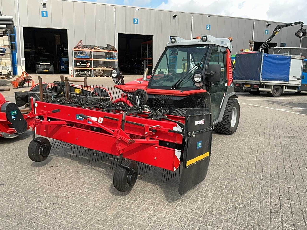 Reform Metrac H75 - Máy cày: hình 3 Reform Metrac H75 - Máy cày: hình 3