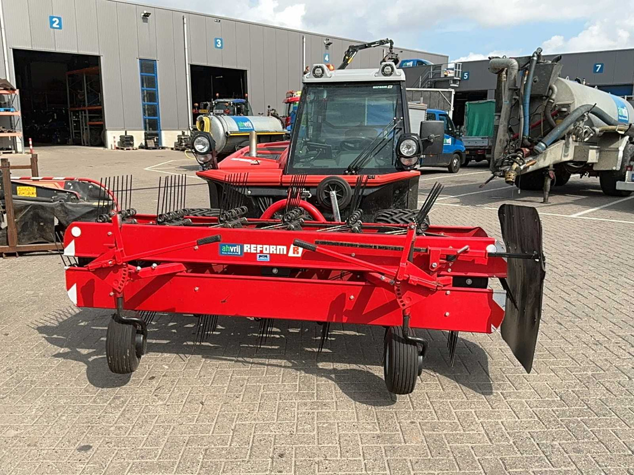 Reform Metrac H75 - Máy cày: hình 4 Reform Metrac H75 - Máy cày: hình 4