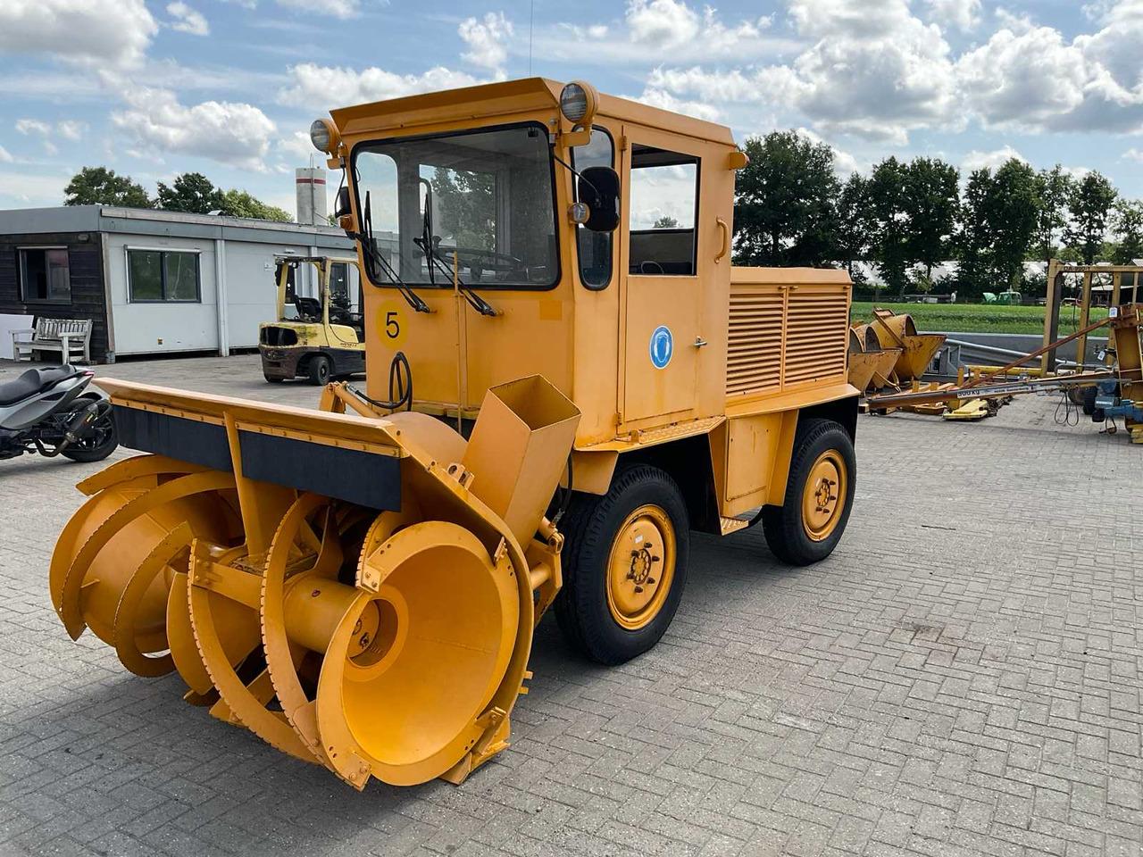 Rolba R 400 D - Cày tuyết: hình 1 Rolba R 400 D - Cày tuyết: hình 1