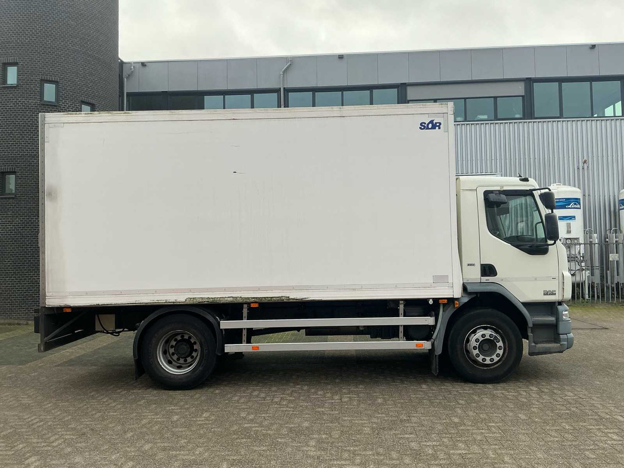 2013 DAF FA 55.220 LF TRUCK - Sơ mi rơ moóc: hình 4 2013 DAF FA 55.220 LF TRUCK - Sơ mi rơ moóc: hình 4