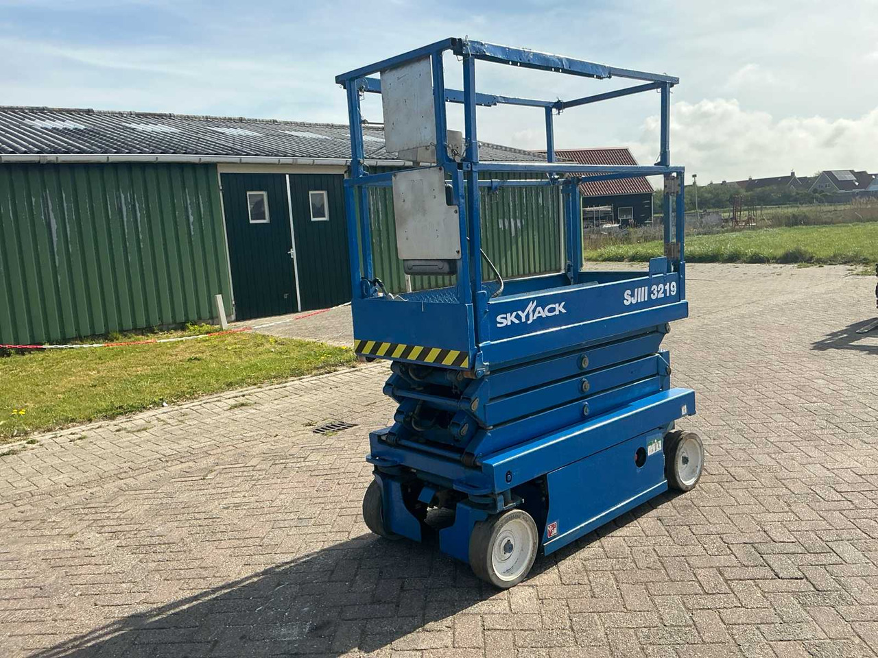 SKYJACK SJIII3219 - Nền bục trên không: hình 2 SKYJACK SJIII3219 - Nền bục trên không: hình 2