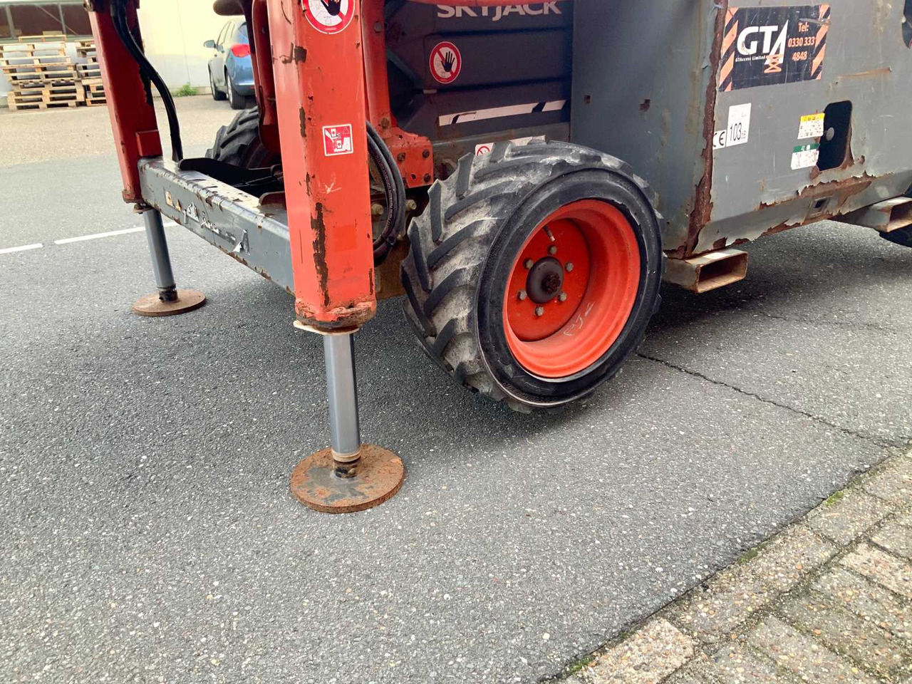 Nền bục trên không Skyjack 2016 SKYJACK SJ6826RT ROUGH TERRAIN AERIAL PLATFORM 4X4: hình 14 Nền bục trên không Skyjack 2016 SKYJACK SJ6826RT ROUGH TERRAIN AERIAL PLATFORM 4X4: hình 14