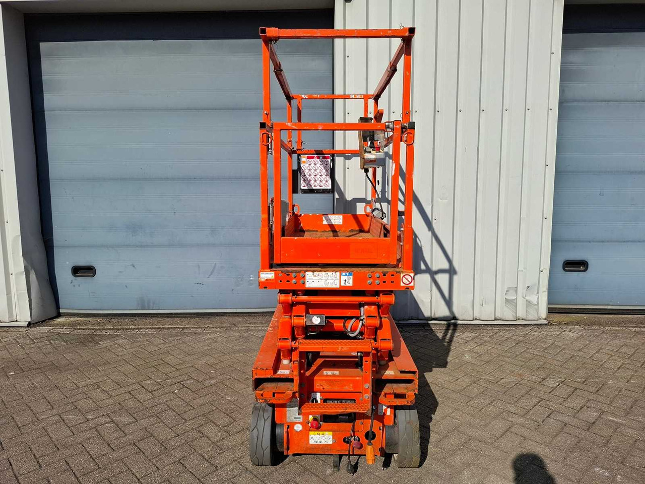 Skyjack SJ 3219 - Nền bục trên không: hình 4 Skyjack SJ 3219 - Nền bục trên không: hình 4