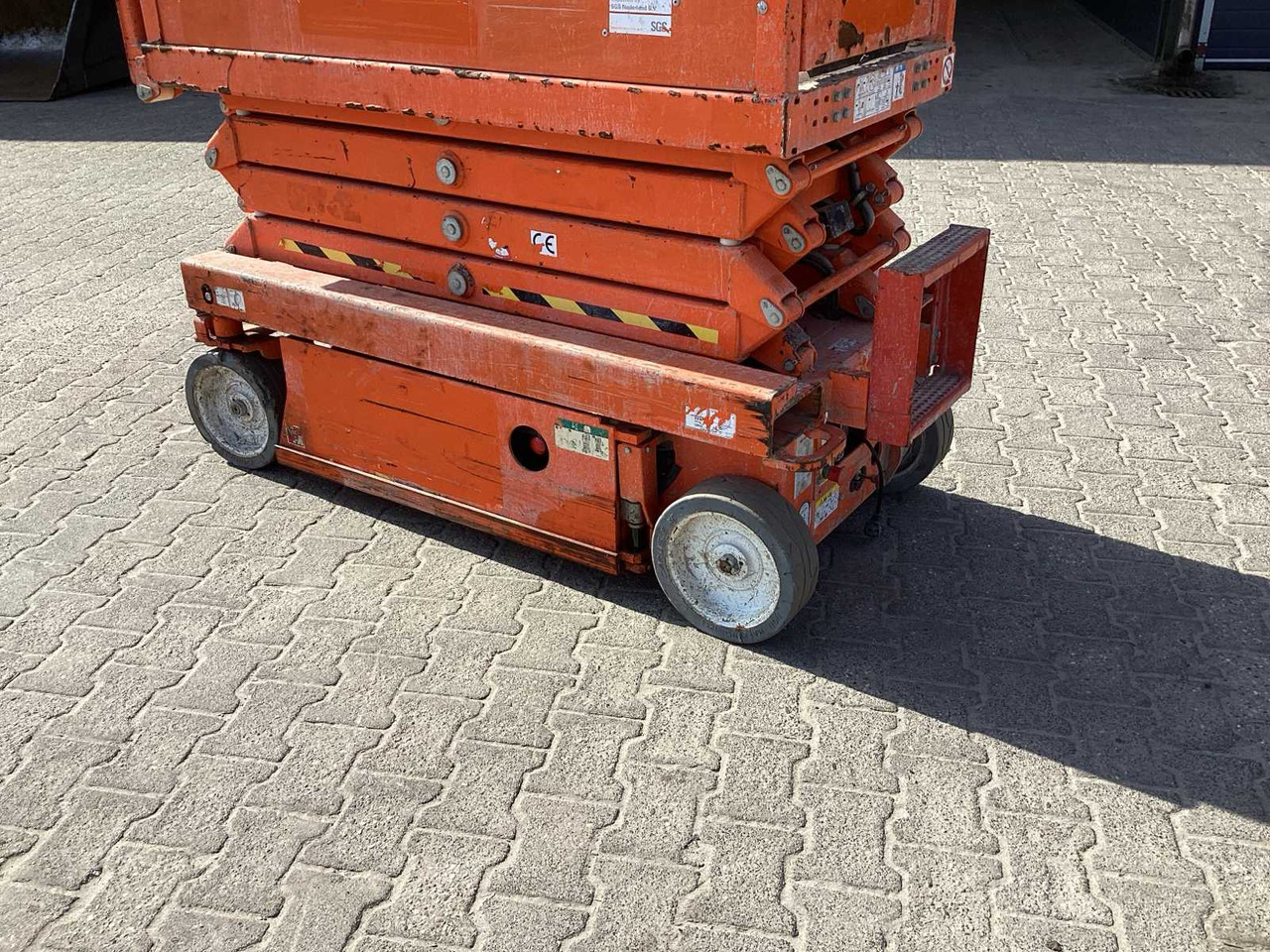 Skyjack SJIII-3219 - Nền bục trên không: hình 5 Skyjack SJIII-3219 - Nền bục trên không: hình 5