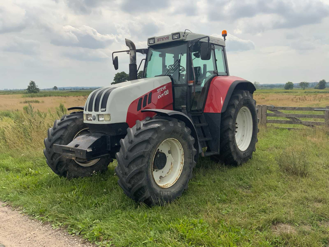 Steyr CVT130 - Máy cày: hình 2 Steyr CVT130 - Máy cày: hình 2