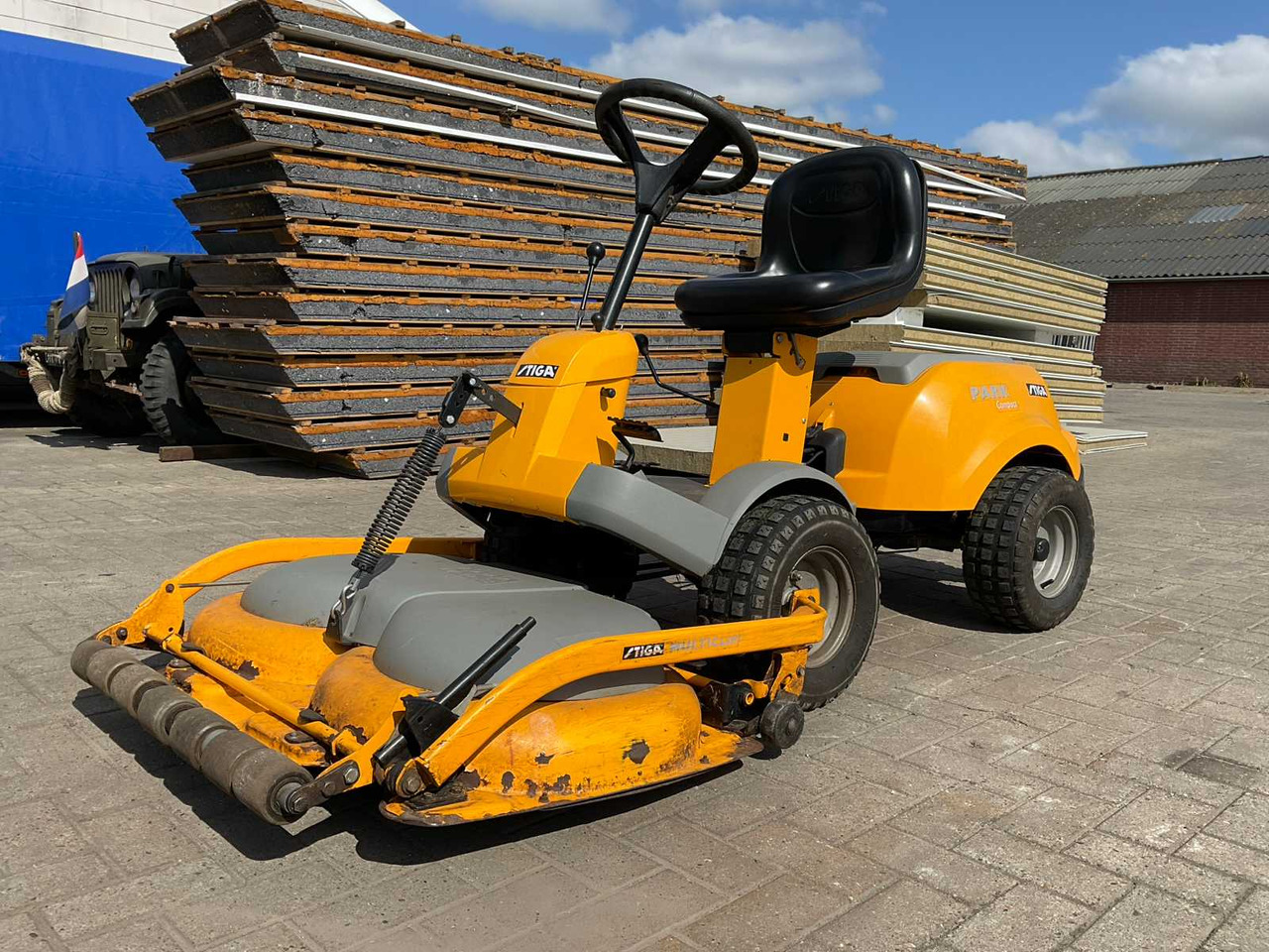 Stiga P901 - Máy cắt cỏ vườn: hình 1 Stiga P901 - Máy cắt cỏ vườn: hình 1