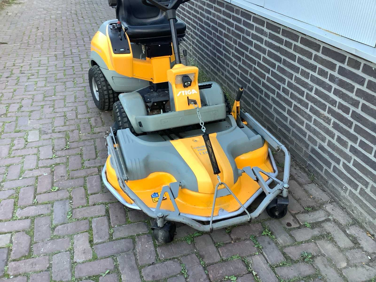 Stiga Park pro swan 4wd - Máy cắt cỏ vườn: hình 2 Stiga Park pro swan 4wd - Máy cắt cỏ vườn: hình 2
