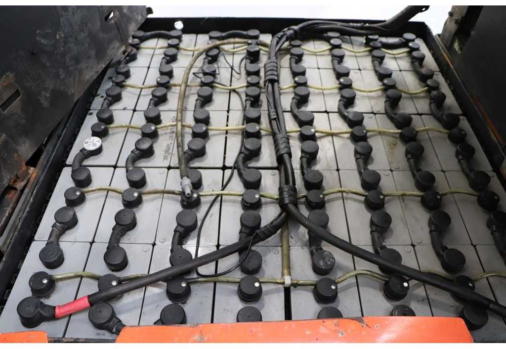 TOYOTA - 2010 - 7FBMF30 - FORKLIFT, TRIPLEX - Xe nâng: hình 4 TOYOTA - 2010 - 7FBMF30 - FORKLIFT, TRIPLEX - Xe nâng: hình 4