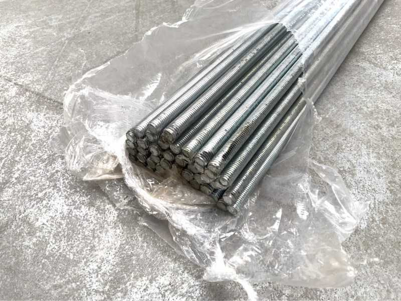 Threaded rod M8 (1000x) - Trang thiết bị xây dựng: hình 1 Threaded rod M8 (1000x) - Trang thiết bị xây dựng: hình 1