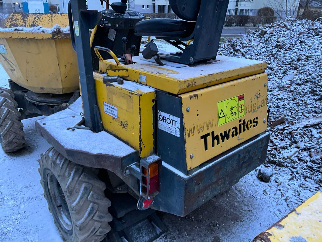 Thwaites - Toa kéo nhỏng/ Xe đổ: hình 5 Thwaites - Toa kéo nhỏng/ Xe đổ: hình 5