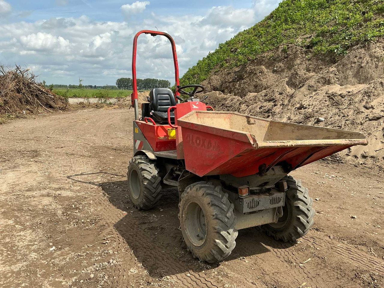 Thwaites Mach203 - Xe ben đổ: hình 3 Thwaites Mach203 - Xe ben đổ: hình 3