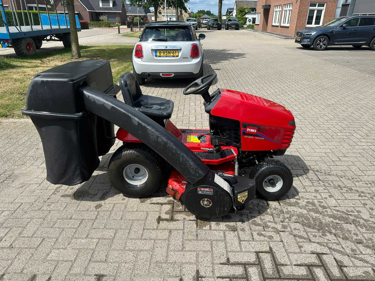 Toro Wheel horse - Máy cắt cỏ vườn: hình 4 Toro Wheel horse - Máy cắt cỏ vườn: hình 4