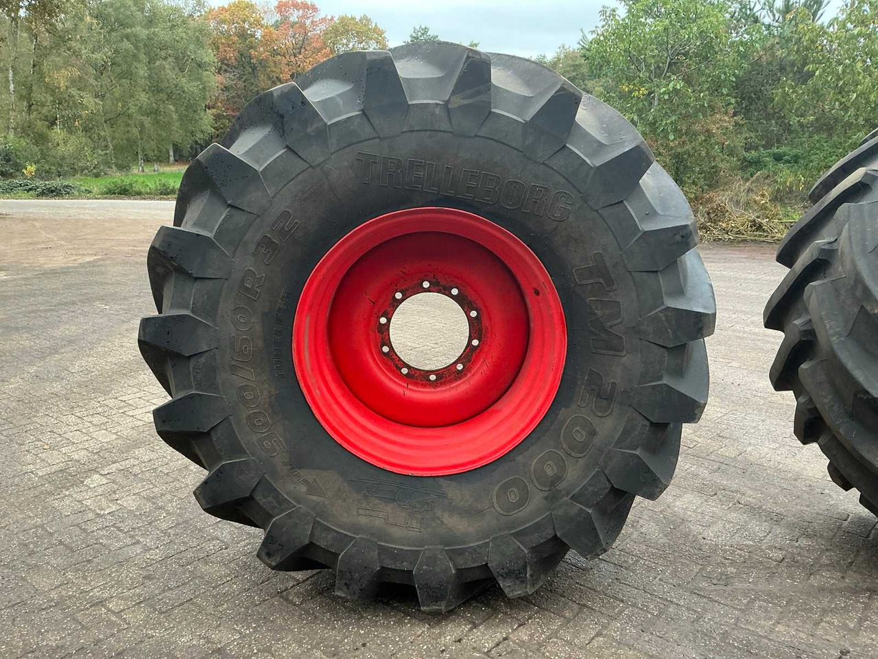 Trelleborg TM200 - Lốp và vành cho Máy cày: hình 5 Trelleborg TM200 - Lốp và vành cho Máy cày: hình 5