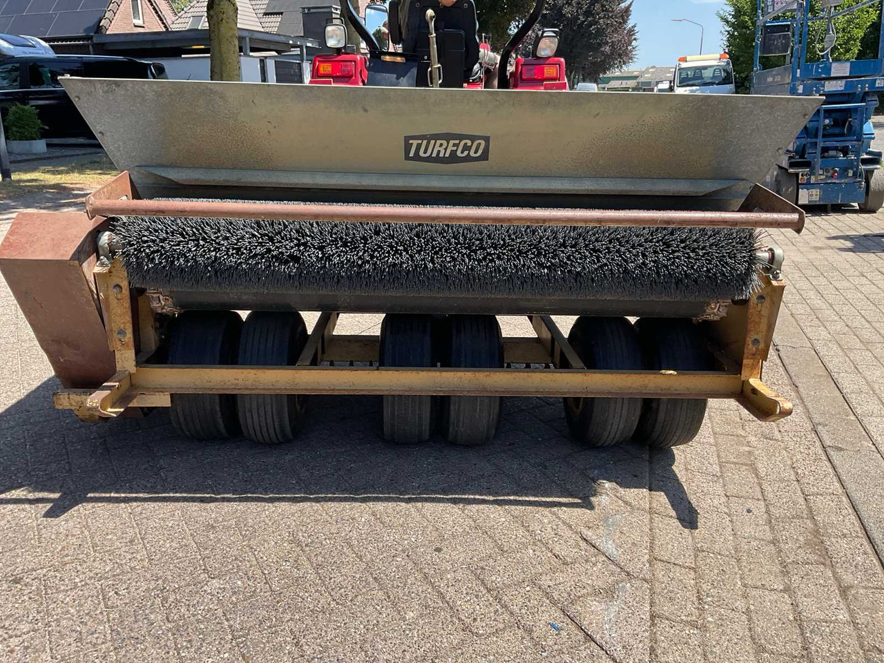Turfco Mete-r-matic III Top Dresser - Trang thiết bị vườn: hình 5 Turfco Mete-r-matic III Top Dresser - Trang thiết bị vườn: hình 5