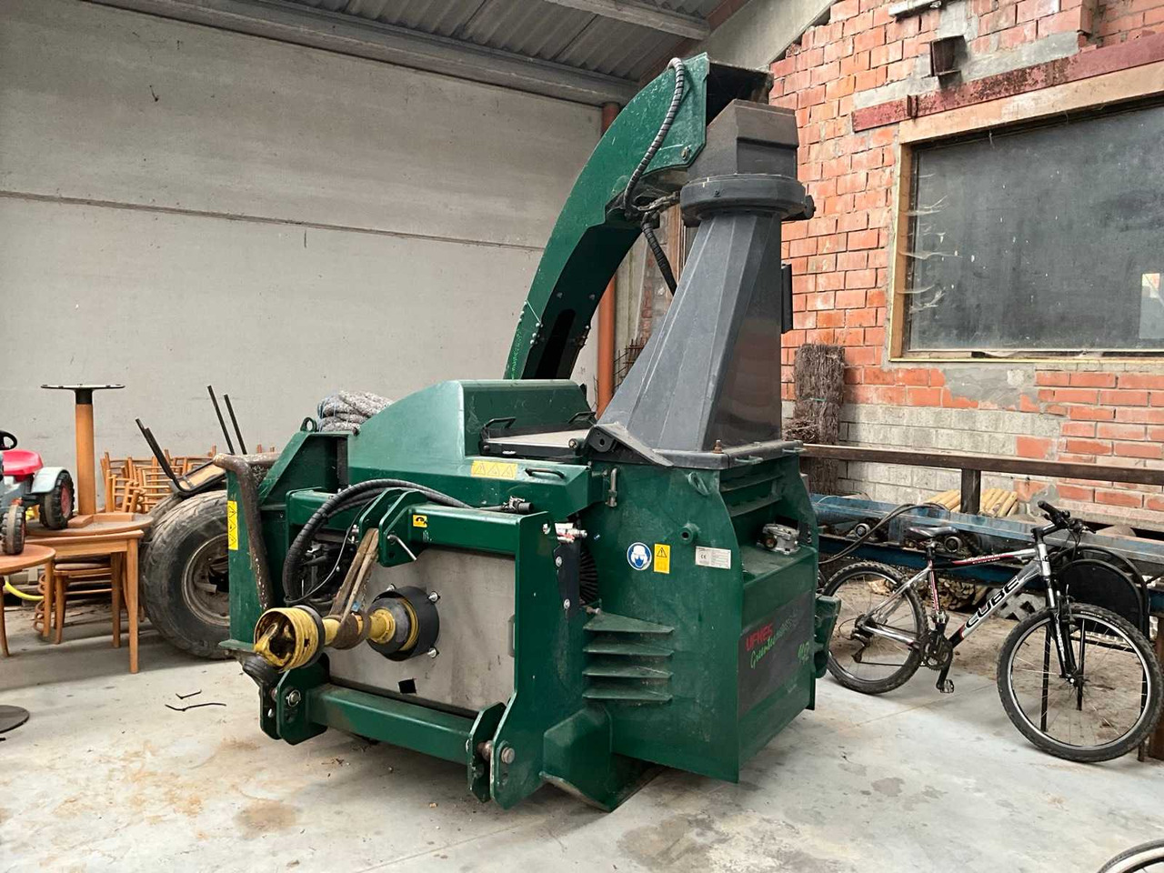 Ufkes Greentec 942 - Máy đốn cây: hình 1 Ufkes Greentec 942 - Máy đốn cây: hình 1